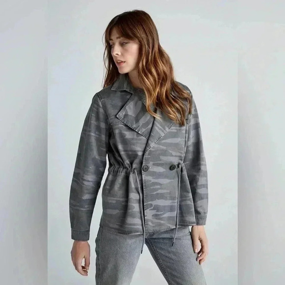 Lucky Brand Blue Grey Printed Camo Cropped Trench Coat Jacket Size Medium M - Picture 3 of 11